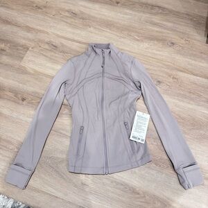 Lululemon Define Jacker Nulu Color Lavender/ MUGR size 4 NWT